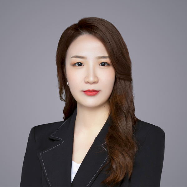 Gina 杨